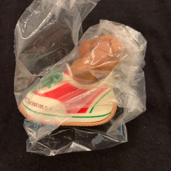 1985 Hallmark Keepsake Ornament Child's Third Christmas in Box Collectable - Picture 5 of 9